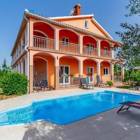 Casa Manuela - Pet Friendly With Pool Casa de Férias Šišan