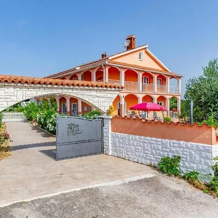 Casa Manuela - Pet Friendly With Pool